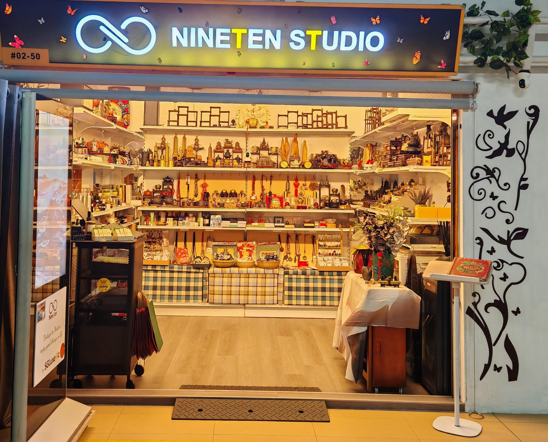 NineTen OAR Shopfront